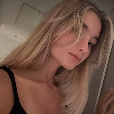Je partage mes aventures dans la bonne humeur et je fais des vidéos réel sur Insta 🫶🏼 ~~~~~~~~~~~~~ Insta : @melgunr