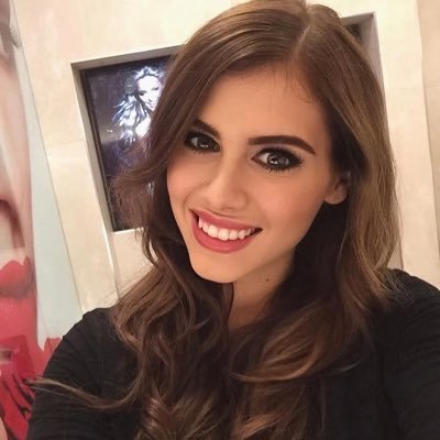 CarolynGar25482's profile picture. Looking for someone to explore life with.