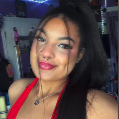 aries 𖤓 leo ☾ gemini⇡ || 27 || ⚢ •she/her• ig:gkcl_