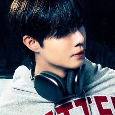 zeemeluv's profile picture. 