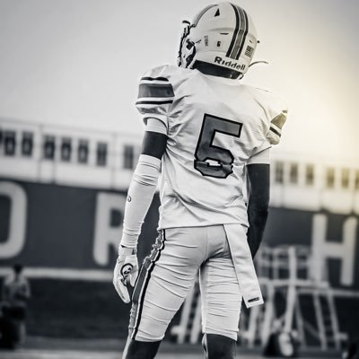 Cedric Johnson class of 2028🎓Athlete x VHS (5,9/155 CB/WR) polished RouteRunner✨|Level up 7on7| 40:4.7| Gpa: 3.5 cjonnaroll@gmail.com 📞(515-689-2653)