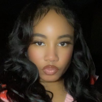 Aesthetically pleasing to the EYE but healing to the SOL☀️ I’m such a fucking Lady 😘 ig: @xoxolenese No enemy formed against me shall prosper‼️‼️