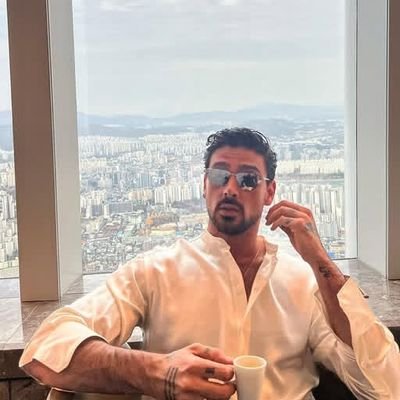 Zakbagans792208's profile picture. This is my new account please following me back