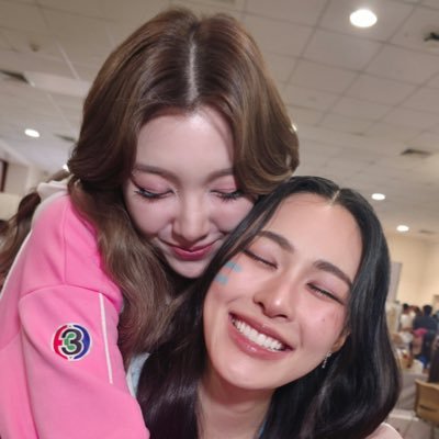 Kwanthamlamela's profile picture. ᴸⁱᶠᵉ ⁱˢ ᵍʳᵉᵃᵗ. ᴶᵘˢᵗ ᵍᵒᵗᵗᵃ ᵇᵉ ᵃ ᵈⁱᶜᵏ ˢᵒᵐᵉᵗⁱᵐᵉ. 💜 INTP 🎾🧘‍♂️