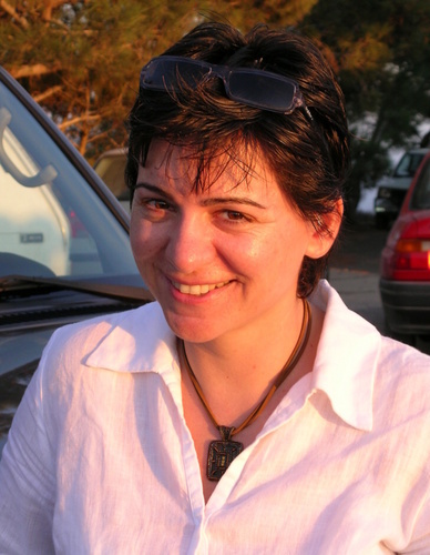 artemaki19's profile picture. Οι ουρανοί μου,η ψυχή μου, και τα τραγούδια είναι το χαμόγελό μου..οσα λέγονται και όσα δεν λέγονται ..