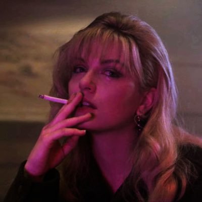 fluoxtinavencid's profile picture. Sou datilógrafa, sou virgem e gosto de coca-cola