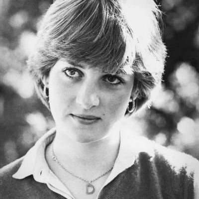 zobibaluch's profile picture. -🍂