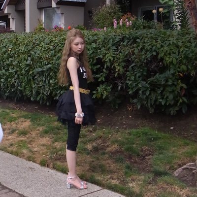 leenickholas's profile picture. 