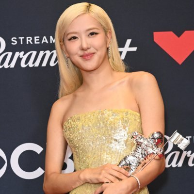 AlwayswithRose's profile picture. #ROSÉ