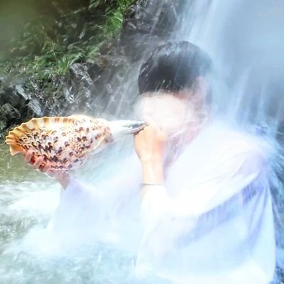 法螺貝を吹くP兼先生
//よしのん/トランペット/アイマス/ブルアカ/#依田芳乃P法螺貝部//
みすきー→https://t.co/4rUhtCsdW8
ぶるーすかい→https://t.co/8aEcC9Sl5W