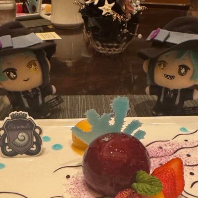 20↑成人済/閲覧用/壁打用/無言フォロー失礼致します/RPしてばかり/最新twstネタバレします/🐚がとても好き/1年ズは心の友達、1年ズと一緒にお泊りして遊ぶ夢みてる。消える時は1年ズと遊ぶ夢見て消えたい/⚠️このアカウントのフォローは推奨できません、フォローしてない方からのフォローはブロ解してます