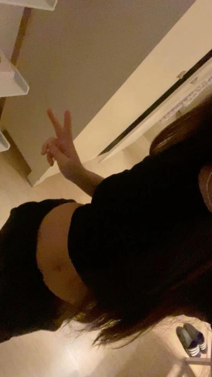 This is simply a spam page... Please check out my real account @Sweetygabbi