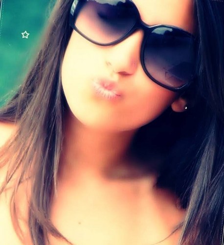 Nãão Gosta de miin ? Liga praa minha Preucupação e veer se ela ateende bixaa ! *-*-* :] Adoroo meu Amigos, Twitter Oficiaal '