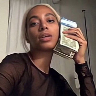 donthittheglass's profile picture. please be nice to me i’m going through a lot rn (all my favs are mia)