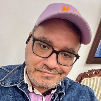 ParissiJos42374's profile picture. 