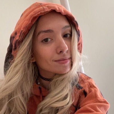 Mery31352842776's profile picture. 