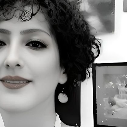 تو مرا میفهمی، من تو را میخواهم و همین
ساده ترین قصه ی یک انسان است ...❤️
علاقمند به شعر ، کتاب،هنر،کوه پیمایی،طبیعت،🌸
متاهل ،متعهد💍
دایرکت رو پاسخ نمیدم⛔️
