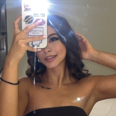 Hastiiraad's profile picture. she is a good girl who loves doing bad things!