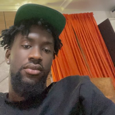 Loco__contigo's profile picture. An electrical engineer not a thug.
