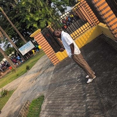 Ayobamihab's profile picture. ◇Observer writes|Graphic designer and more