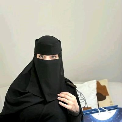 AwAw58086591420's profile picture. 