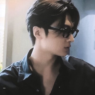 waIanghumpay's profile picture. @writtenbyalon