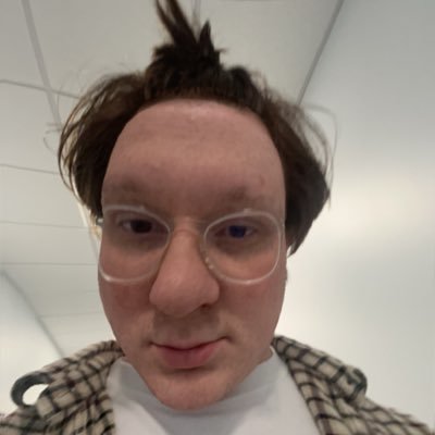 vonromine's profile picture. billie eilish fanpage