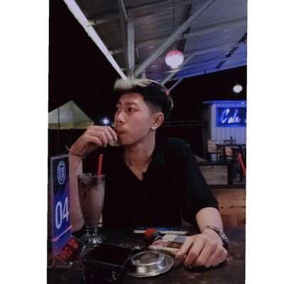 yog44806's profile picture. 