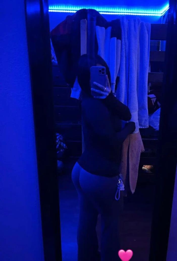 This is simply a side page... Please check out my real account @gracyysummer