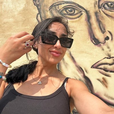 callmedarlin32's profile picture. wheres the wine...or vodka...I'm not picky