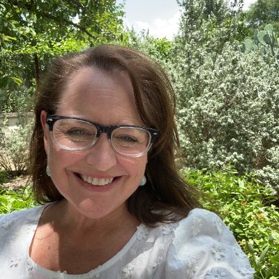 DawnLaLa's profile picture. 