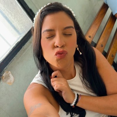 Creyente de la Vida bajo Ceros y Unos, NoTanFlaca... Fútbol, Salsa, Tatuajes y Viajes mis primeras necesidades. Solo Caracas 🇾🇪 👊🏽