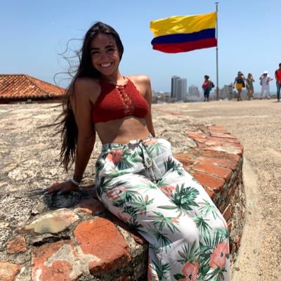 melissa varela bohorquez • construction project manager👷🏻♀️Real Estate investor 🏠 cars🚗 house music🎶 colombiana🇨🇴 Psalm 46:5 †