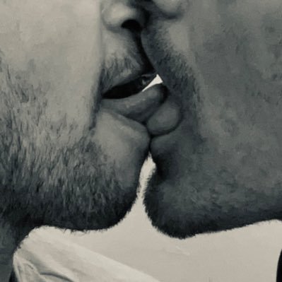 sdleavebluebird's profile picture. non-binary and batshit crazy 🍉 | @sdisnaked | sanghis, pro-israel and johnny depp supporters dni