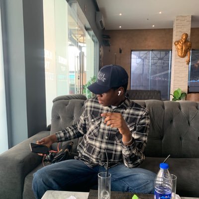 “Lowkey existing, Highkey living”. ||@Mancity biggest fan🩵|| Civil Engineer 👷‍♂️|| 6ft something 😌