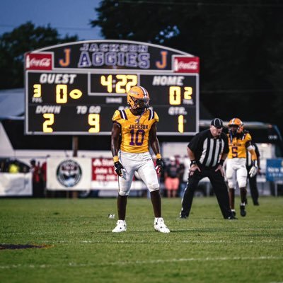 God first🙌🏾| C/O2026📚|6’1 215| DE/OLB| HC|@codyflournoy|