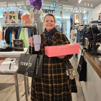 DustingRachelle's profile picture. Seeking a genuine connection with a driven individual. I enjoy the finer things in life and am looking for someone to share them with. I offer support and care.