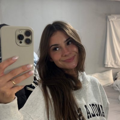 Willowjune44's profile picture. 