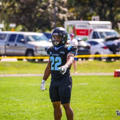 ChikeNdubuis1's profile picture. 5’9|Weight: 195lbs |vertical: 34in |Bench: 300 |Squat: 405 |40 yard: 4.5s|#22 RB @ Quinte Skyhawks CJFL - 3.85 GPA