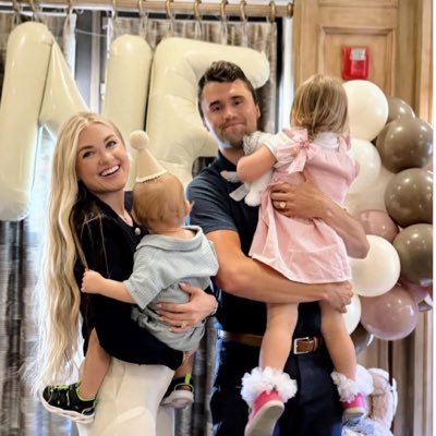 ROIALLGOOD's profile picture. 