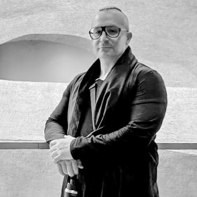 vagrantsneaker's profile picture. A leader, never a follower. An Originator 📸👟 Photography is one of my hobbies.