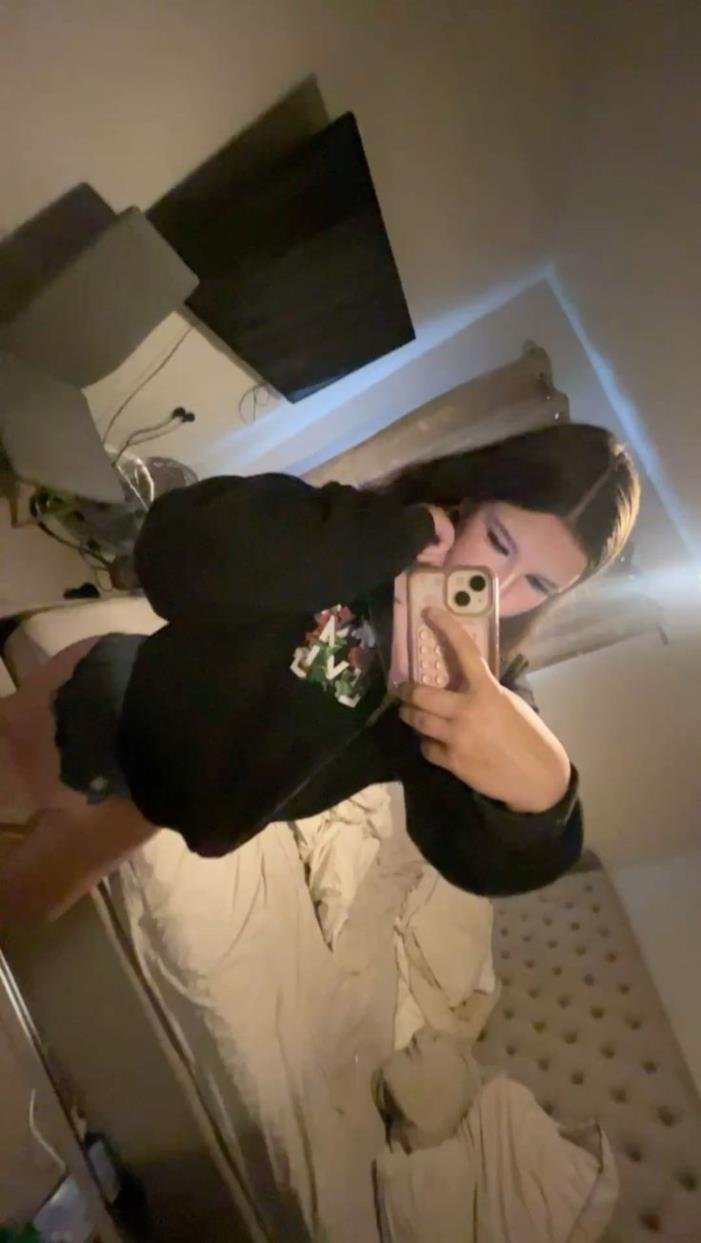 This is simply a spam page... Go ahead and follow my main page @Sweet_Lillyxo