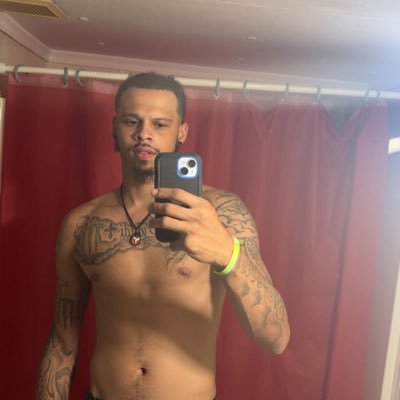 6’5 | Welcome to the show 💦🪝 | NSFW ONLY 18+ | Only fans- @Noelsalot