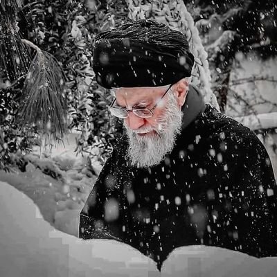 fotros_118's profile picture. ✍️ تولید محتوا با عشق
☕ قهوه + ایده = محتوای تازه