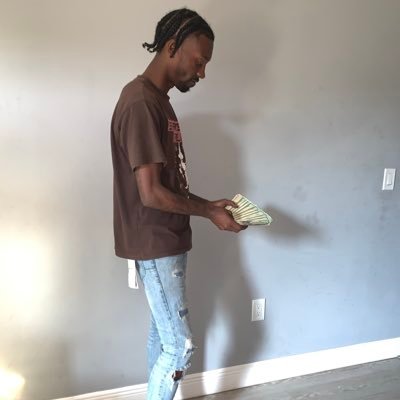 ..Get Money Nigga🔞💰 🏃🏾♏️ #SIPWillieB😇#longliveDADON✨#LONGLIVEttgPuff💂🔥