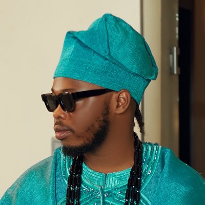 ◽️ | Tech • Finance • Lifestyle 👨🏽💻 | Techpreneur 📊 | Day Trader ✈️ | Explorer 📩 | hello@ayomidejohnson.com 💼 | @sizzle_nigeria