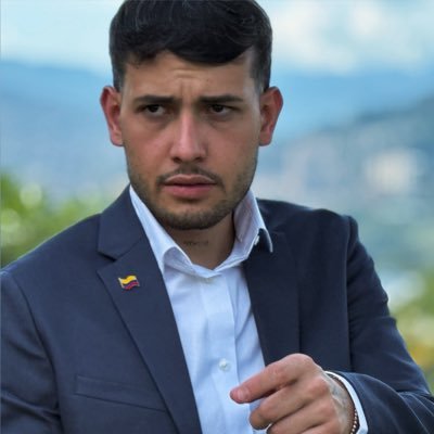 Activista y Analista. República de Colombia 🇨🇴 @defensoresco