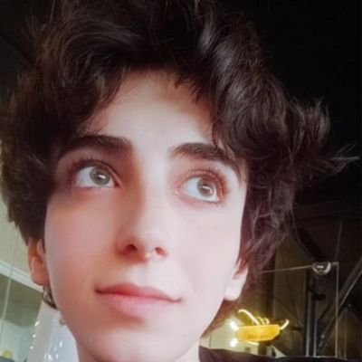 MKhlyl62711's profile picture. 