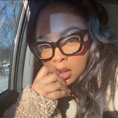 @ForeverAKay_