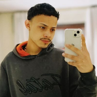 piresleonardoz's profile picture. bonito, descolado e alcoólatra. ⚘️